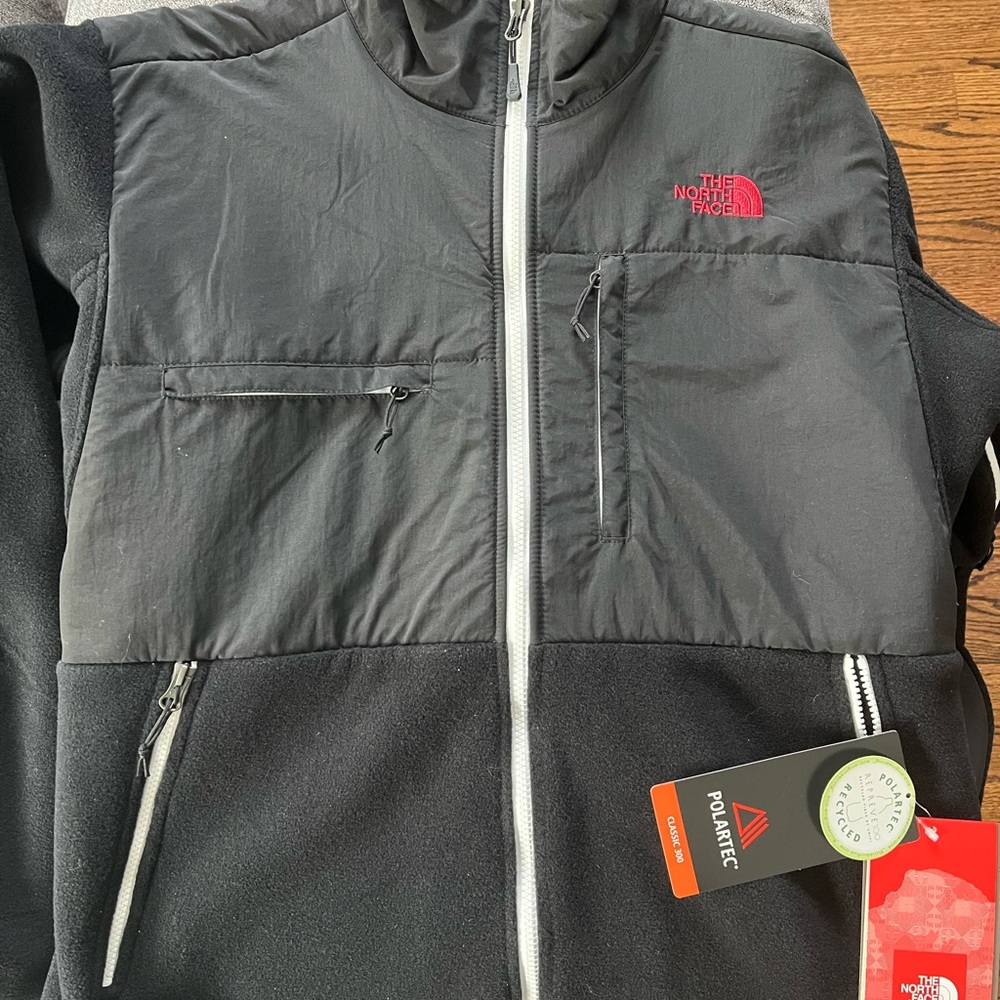 North Face fleece NWT